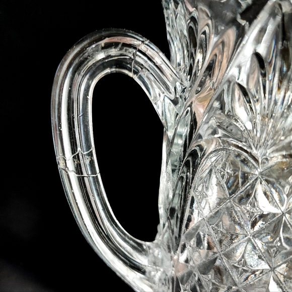 EAPG Spooner Vintage Pressed Glass Vintage Vase Higbee Pineapple Or Iris Pattern - Picture 3 of 15